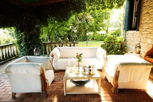 Bastia Villa Sleeps 9 Pool Wifi T737706