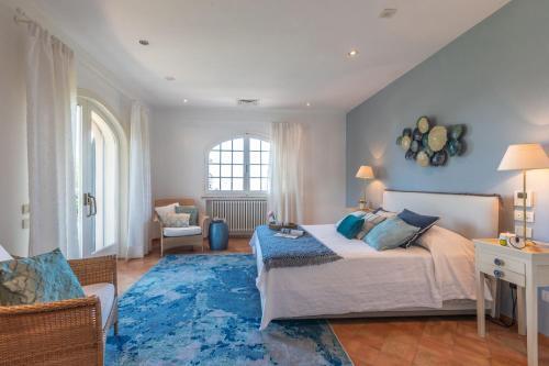 Cala Piccola Villa Sleeps 13 Pool Air Con Wifi