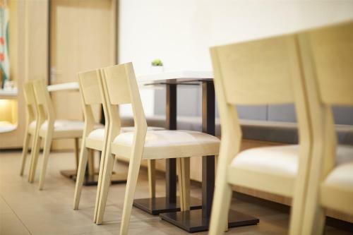 Hanting Hotel Jining Sishui