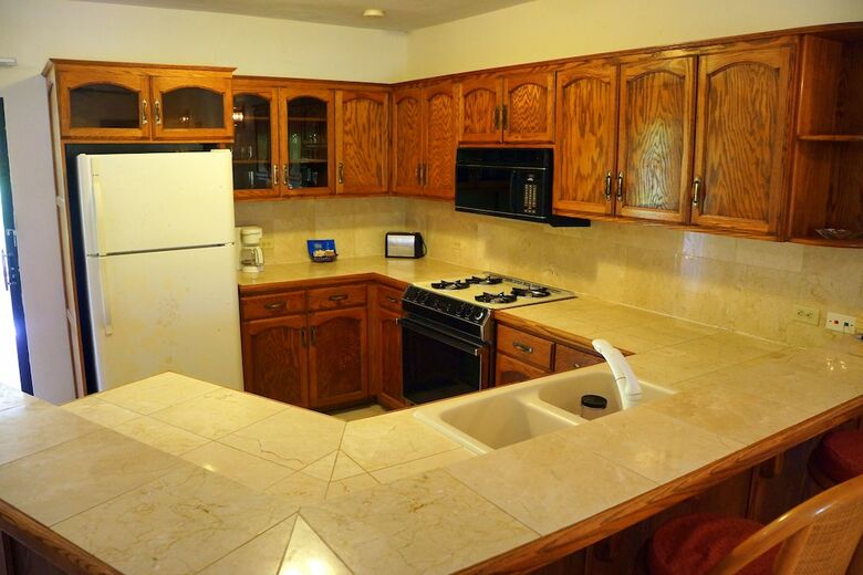 Paradise Cove Resort