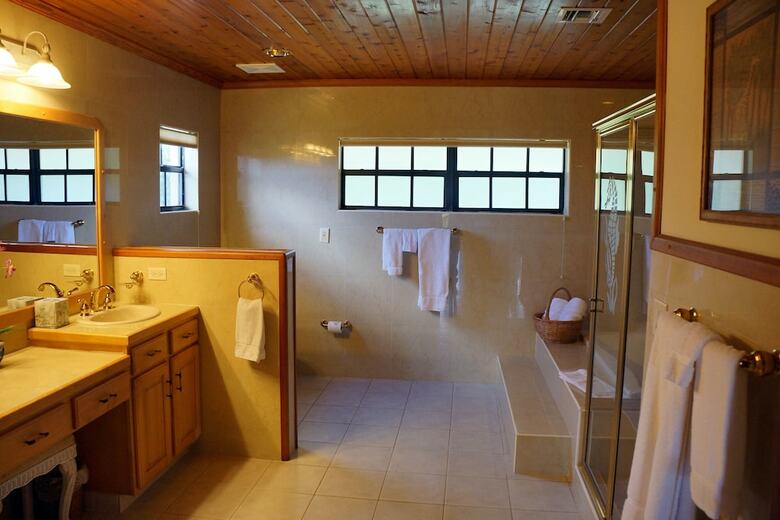 Paradise Cove Resort