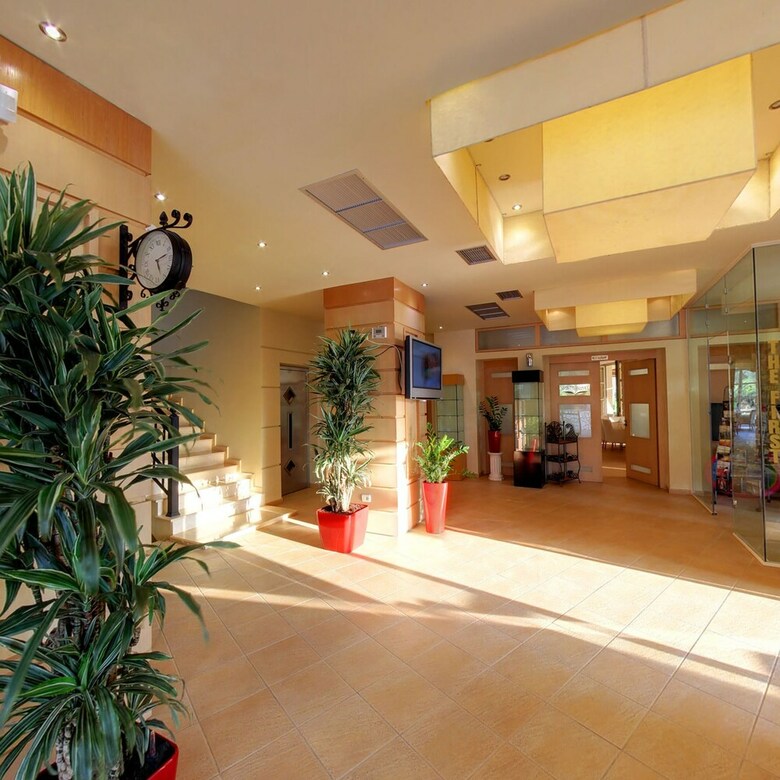 Rapos Resort Hotel
