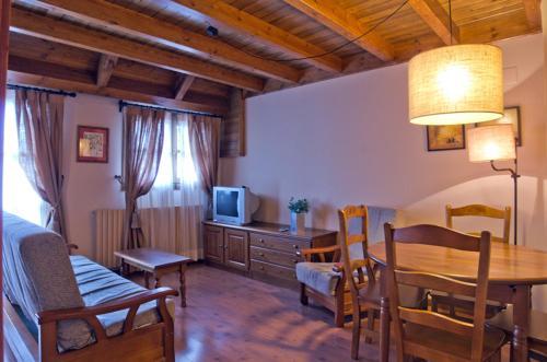 Apartamentos Turisticos Lavedan