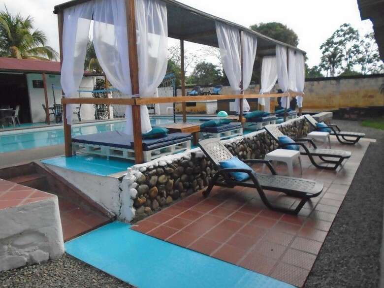 Llano Dorado Hotel Campestre