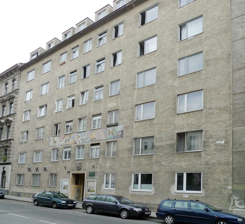 Apartment Center
