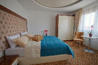 New Hotel