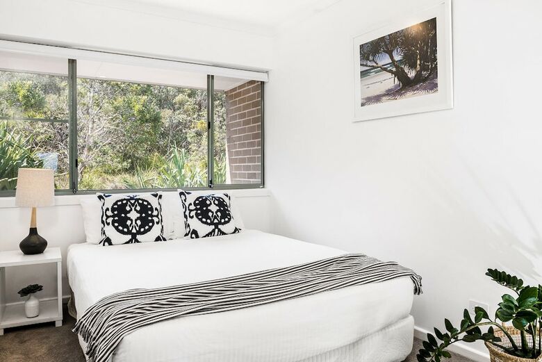 11 James Cook Apartment Holiday Rental