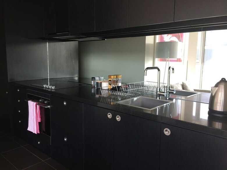 Aparthotel Luxurious Apartments Near City