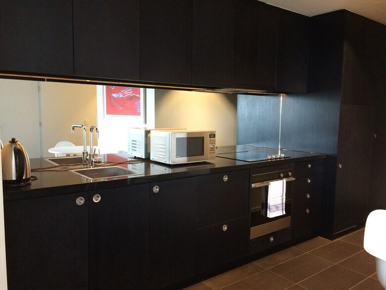 Aparthotel Luxurious Apartments Near City