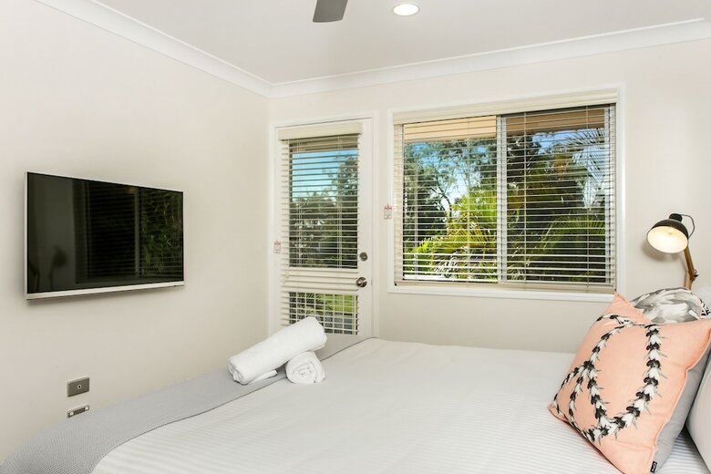 Tradewinds 4