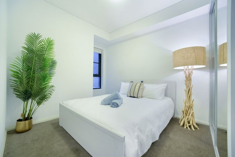 Apartamentos Charming And Spacious Living In A Serene Location