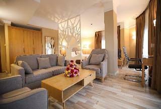 Mado Hotel