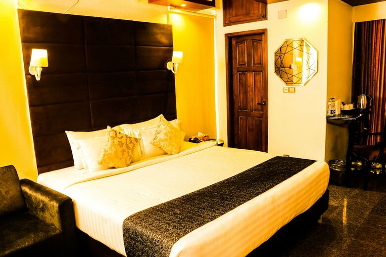 Hotel Monsoon Inn