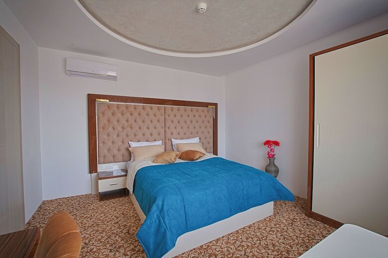 New Hotel