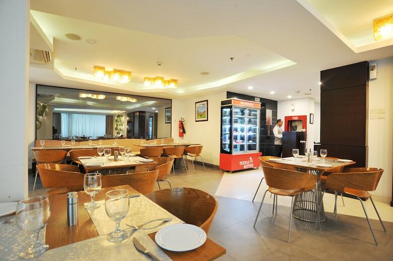 Hotel Platinum Residence