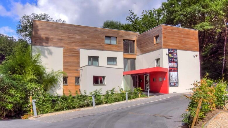 Utopia Hotel