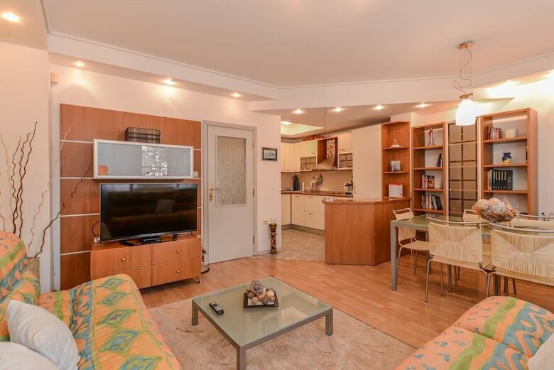 Fm Premium 1-bdr Apartment - Sunny Lion's Bridge