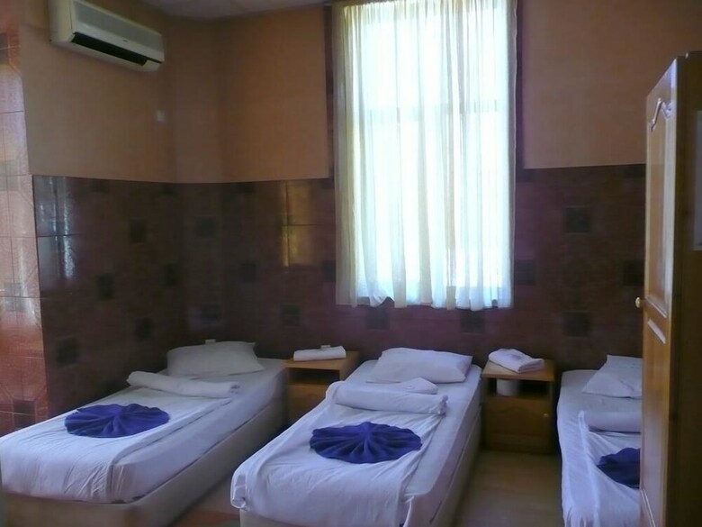Hostal Shans 2 Hostel
