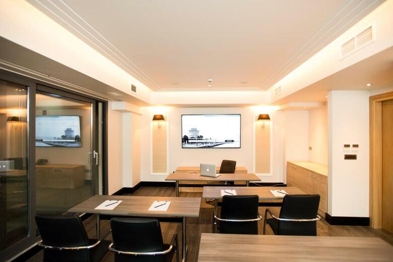Antigon Urban Chic Hotel