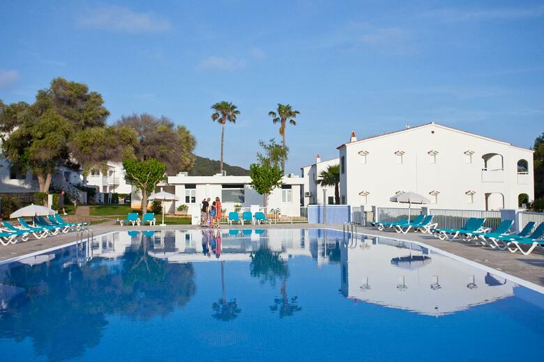 Apartamentos Mestral Llebeig