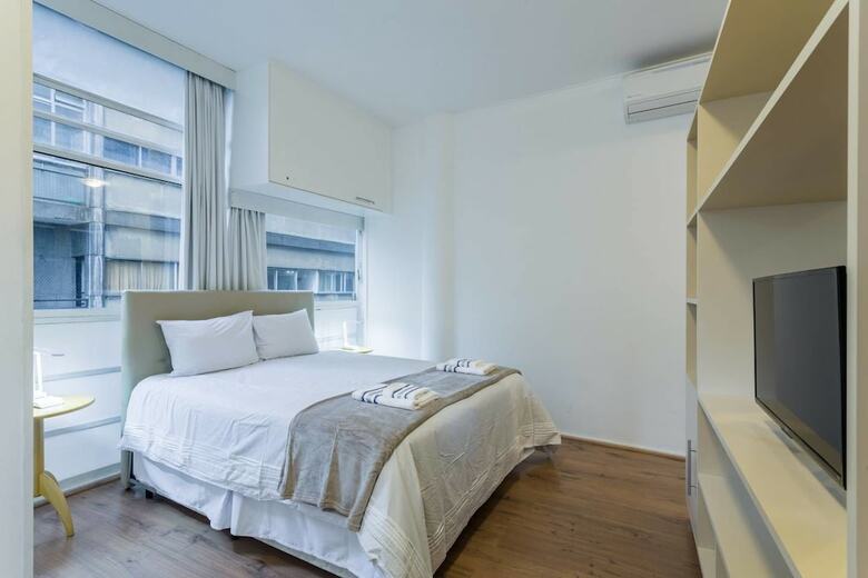 Apartamentos Es402 At The Historic Modernist Esther Builing