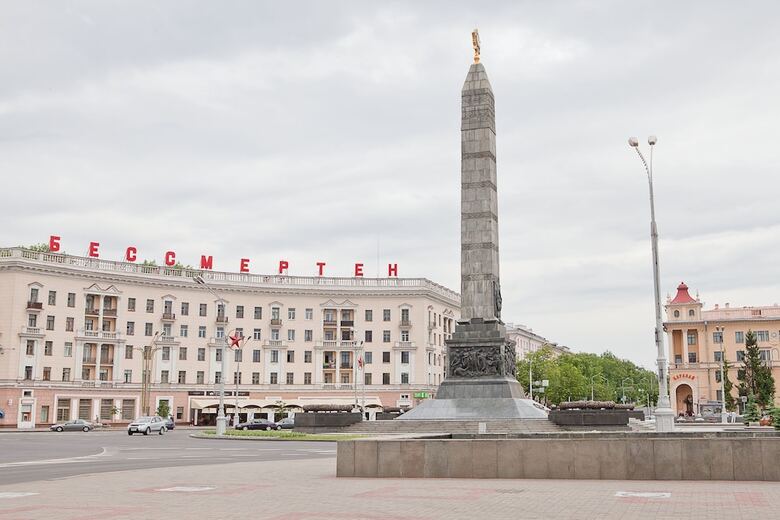 Aparthotel Luxury Apartment On Komunisticheskaya 3
