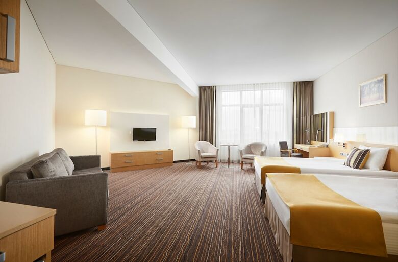 Victoria Hotel And Spa