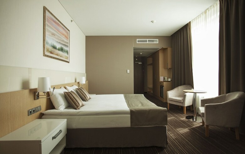 Victoria Hotel And Spa