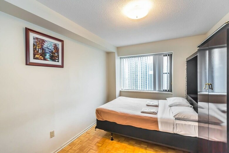 Spacious 1 Br Apartment Of Downtown Toronto II