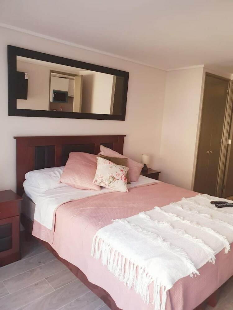 Apartamentos Plaza �u�oa - Metro Chile Espa�a