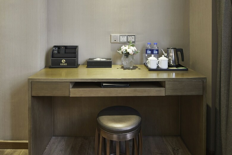 Insail Hotels (Luohu Dongmen Shenzhen)