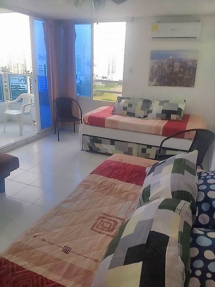 Apartamentos Home Basic - El Laguito