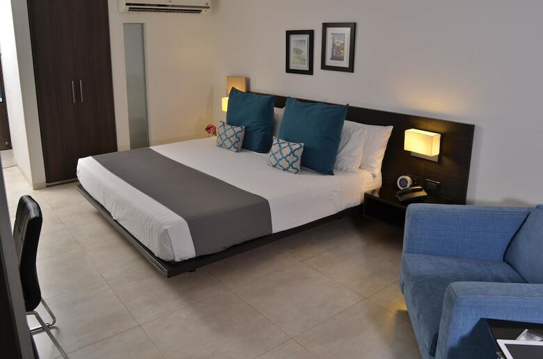 Hotel Casa Blanca