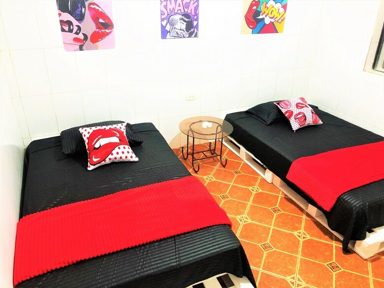 Hostal Ego's Pop