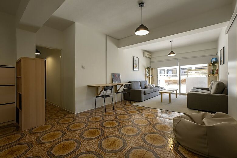 Hostal White Hostel