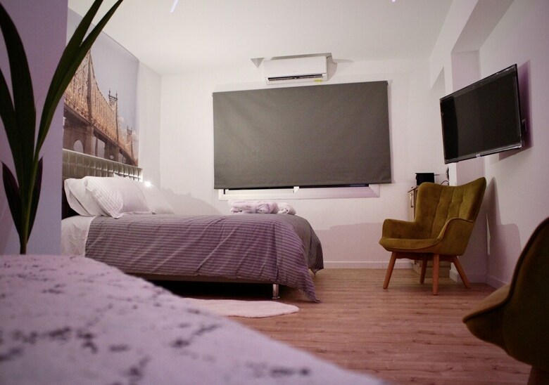 Purple Orange Luxury Suites