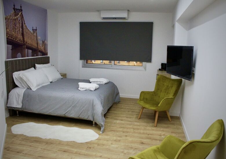 Purple Orange Luxury Suites