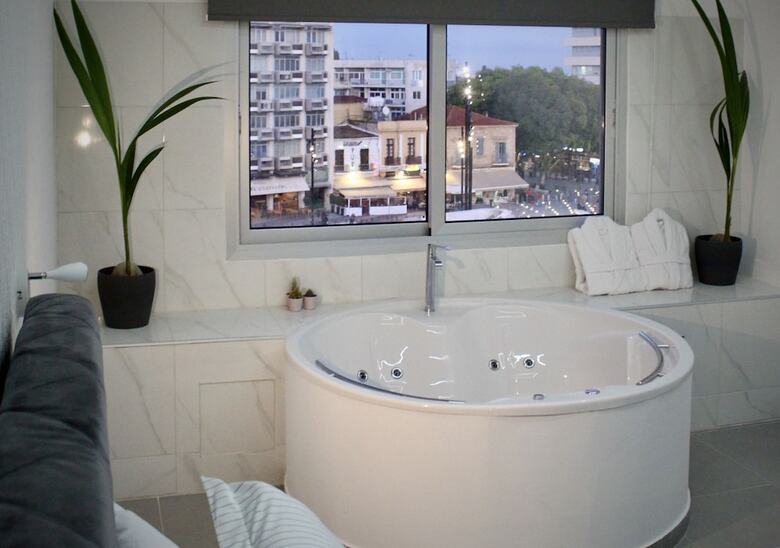 Purple Orange Luxury Suites