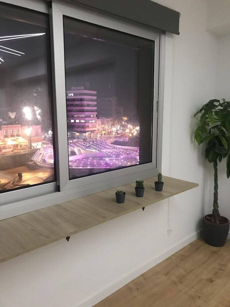 Purple Orange Luxury Suites