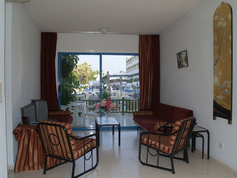Paphiessa Hotel