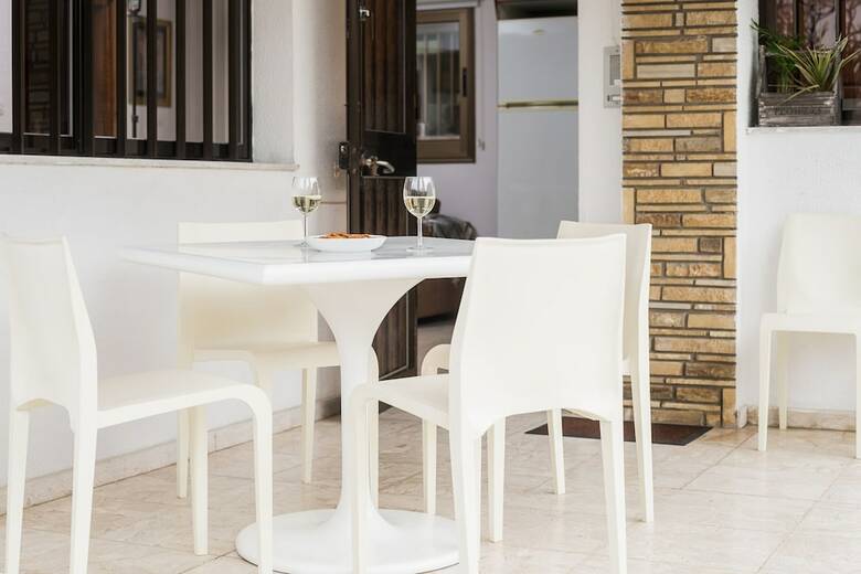 Silver Apartment