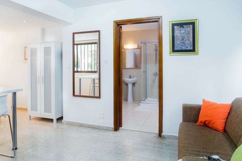 Silver Apartment