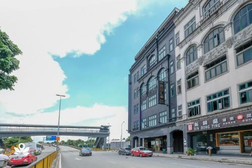 Hulo Hotel