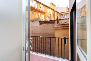 Monti Apartments