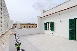 Monti Apartments