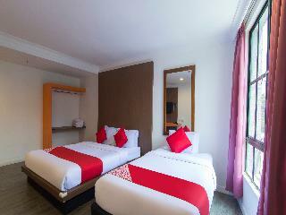 Oyo 1045 Azimuthhotel