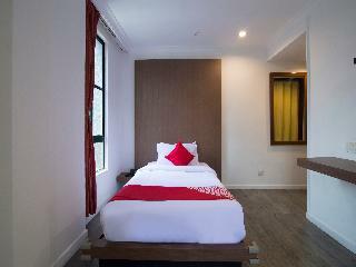 Oyo 1045 Azimuthhotel