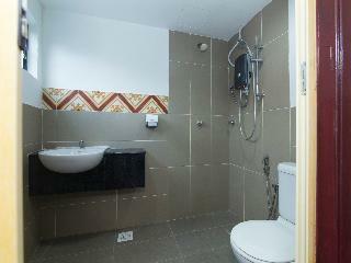 Oyo 1045 Azimuthhotel