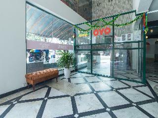 Oyo 1045 Azimuthhotel