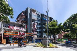 Oyo 304 Zero Hour Hotel